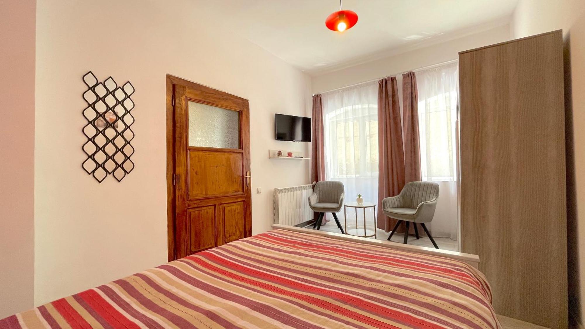 Apartamento Evu Long Street Braşov Exterior foto