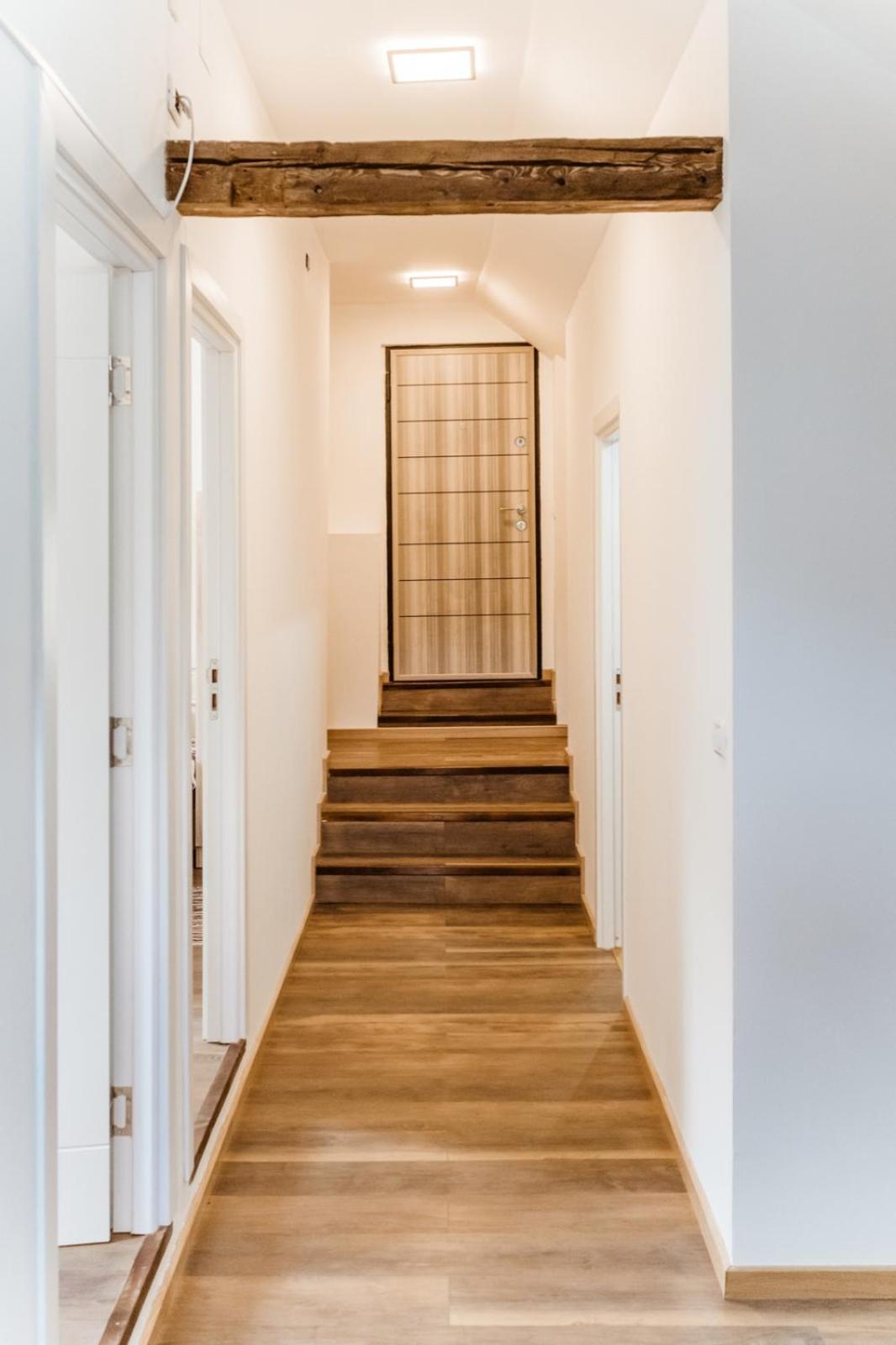 Apartamento Evu Long Street Braşov Exterior foto