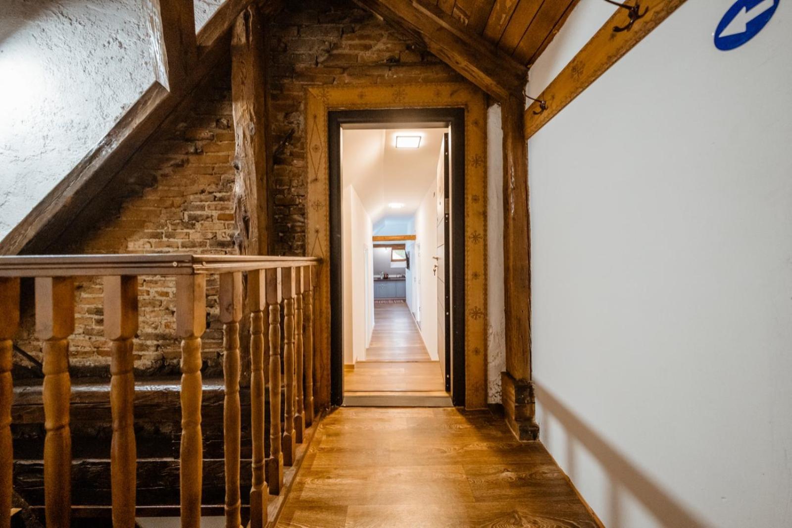 Apartamento Evu Long Street Braşov Exterior foto